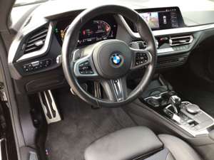 BMW 220 Bild 5