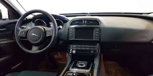 Jaguar XE XE 20d AWD Aut. Prestige Bild 1