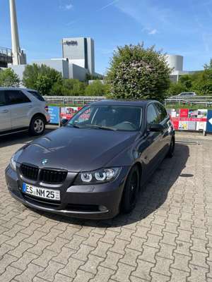 BMW 325 E90 325i Bild 1