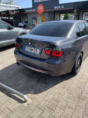 BMW 325 E90 325i Bild 2