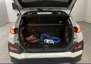 Hyundai KONA EV Style 64kWh LED Navi Sound Bild 5