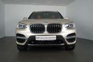 BMW X3 xDrive30e Luxury Line *AHK.SPORTSITZE.HUD* Bild 3