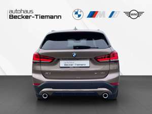 BMW X1 sDrive18d Automatik/Navi/Head-Up/Panorama/AHK Bild 5