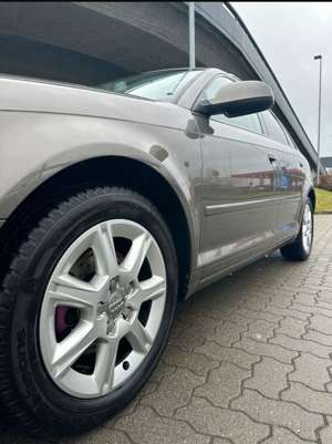 Audi A3 1.4 TFSI Sportback Attraction Bild 2