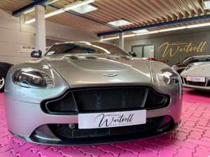 Aston Martin Vantage S Coupé mit 24 Monate AM Garantie Bild 2