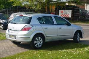 Opel Astra H Lim. Edition*AUTOMATIK*TEMPOMAT*PDC !! Bild 3