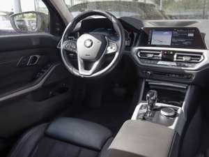 BMW 330 e Advantage Automatik Aut. Klimaaut. Bild 5