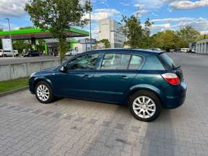 Opel Astra 1.6 Twinport Bild 1