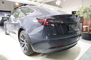 Tesla Model 3 Standard Range + * Refresh * Bild 3