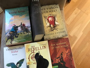 Verschiedene Fantasy Bücher