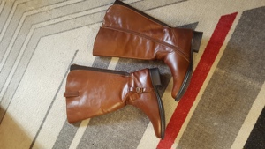 Schicke Damen-Weitschaftstiefel, Gr. 40, abzugeben