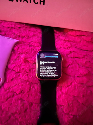  Apple Watch SE 44mm in Gold Bild 3