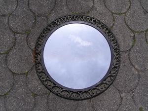 runder Spiegel mit Rahmen aus Schmiedeeisen Bild 1