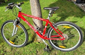 Mountainbike Specialized "Rockhopper" 26 Zoll inklusive Zubehör