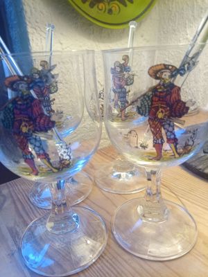 Glasflasche GROG mit vier Gläsern, Italien Bild 7