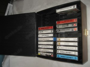 MC Kassettenkoffer für 24 Kassetten mit 17 Musikkassetten Vintage Bild 5