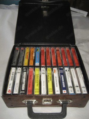 MC Kassettenkoffer für 24 Kassetten mit 24 Musikkassetten Vintage Bild 2