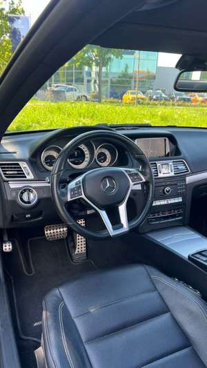 Mercedes-Benz E 200 Mercedes E 200 Coupe /AMG-PAKET/LEDER/PANORAMA Bild 5