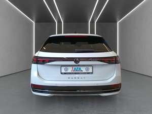 Volkswagen Passat Variant 2,0 TDI Elegance DSG AHK*RFK*ACC*Pano*IQ.Light Bild 4