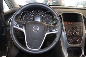 Opel Astra 1.4 Limo -Tempomat-Klimaanlage-PDC- Bild 5