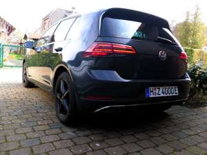 Volkswagen e-Golf VW e-Golf LED Navi CCS Sitzheizung Scheckheft Bild 4