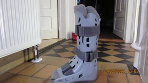 Medizinischer Stützstiefel zvk. Bild 3