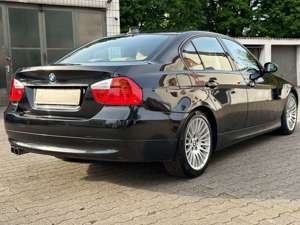 BMW 325 d*E90*197ps*Unfallfrei*ShadowLine*Scheckheft* Bild 4