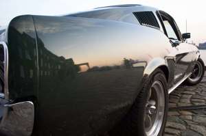 Ford Mustang Fastback Bild 2
