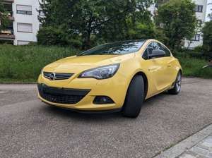 Opel Astra J GTC Bild 1