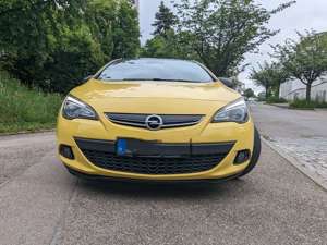 Opel Astra J GTC Bild 3