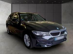 BMW 318 d Advantage/LED/Navi/Virtual/Tempomat/1Hand Bild 2