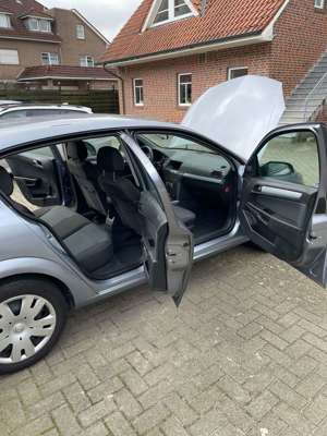 Opel Astra 1.4 Bild 4
