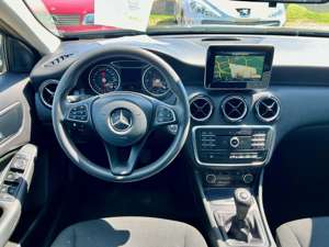 Mercedes-Benz A 180 CDI 1.Hand Navi Klima Sitzheizung PDC Bild 4