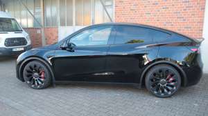 Tesla Model Y Performance Dual Motor AWD mit AHK!! Bild 2