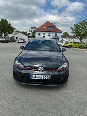 Volkswagen Golf GTI Performance Bild 1