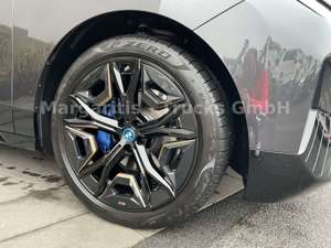 BMW iX 40 xDrive/MPaket/22"/PanoSky/4Zonen/Laser Bild 4
