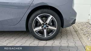 BMW 216 i Active Tourer Aut.Widscreen,DA+,Rfk,adLED Bild 3