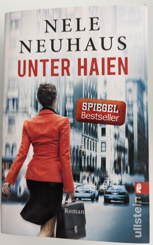 Unter Haien - Nele Neuhaus - Softcoverroman (Krimi) Bild 1