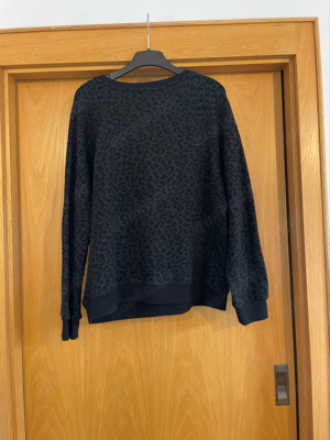Pullover mit Leoprint, Strasssteine, Margittes, Größe 42 Bild 4