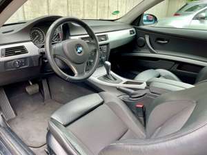 BMW 325 325i Coupe Aut. Bild 5
