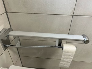 Keuco Plan Care+ Stützklappgriff WC mit Toilettenpapierhalter Neu verchromt Bild 2
