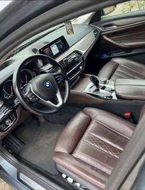 BMW 530 Luxury Line Bild 5