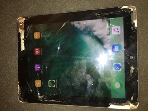 Gebrauchtes, beschädigtes iPad, funktionsfähig Bild 10