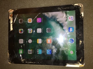 Gebrauchtes, beschädigtes iPad, funktionsfähig Bild 9