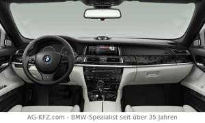 BMW 740 d xD/SOFT/HUD/BO Sound/Glasdach/SPUR/4xSitzh Bild 2