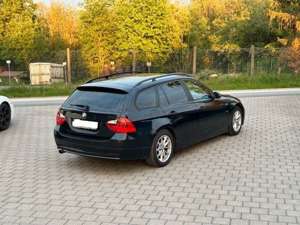 BMW 320 Bild 2
