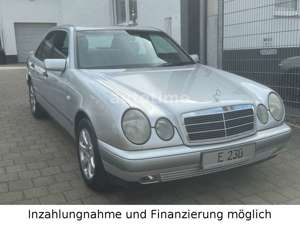 Mercedes-Benz E 230 W210 CLASSIC|Klima|SHZ|Tempomat Bild 3