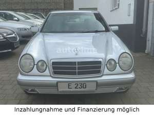 Mercedes-Benz E 230 W210 CLASSIC|Klima|SHZ|Tempomat Bild 2