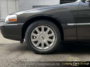 Lincoln Town Car 4,6 V8 Presidential Town Stretch-Limou Bild 5