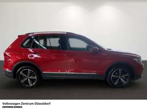 Volkswagen Tiguan 1.5 TSI Life Klimaautomatik Einparkhilfe Bild 3
